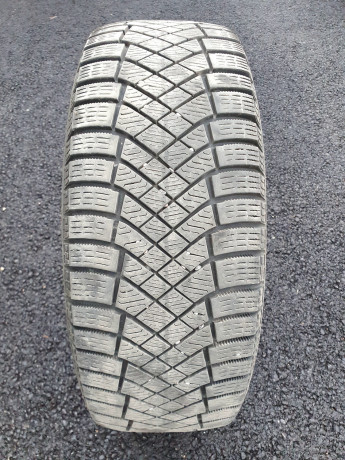 muudud-pirelli-ice-zero-talverehvid-20560-r16-big-1
