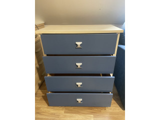 Müüa lastetoa mööblikomplekt - ka osadena.