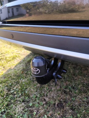 toyota-rav4-luxury-4wd-hubriid-2018a-big-6