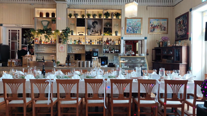 teenindajad-kuursaali-big-2