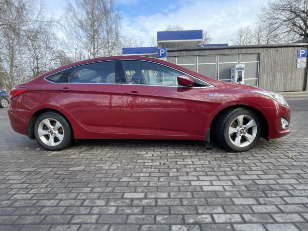 hyundai-i40-big-2