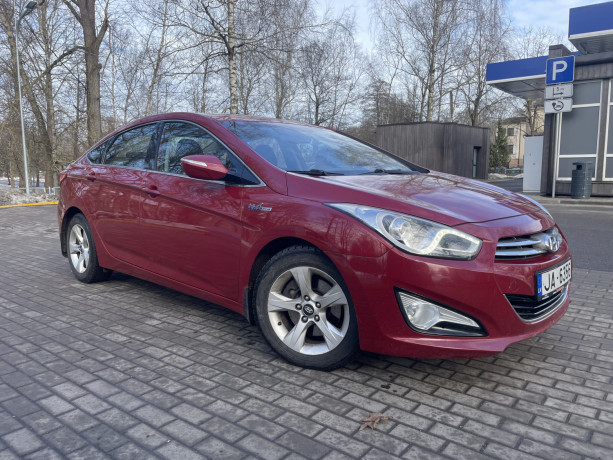 hyundai-i40-big-1