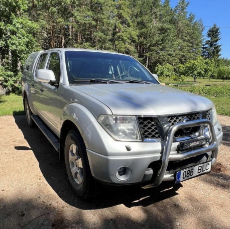 nissan-navara-big-0