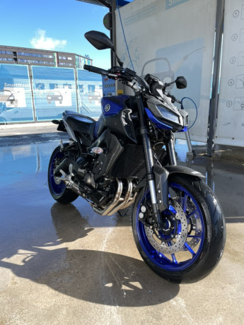 yamaha-mt-09-r3-85kw-2017-big-0