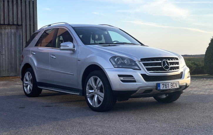 muua-mercedes-benz-ml-300-grand-edition-30-150kw-big-3