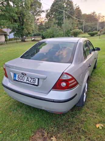 ford-mondeo-18-81kw-big-1