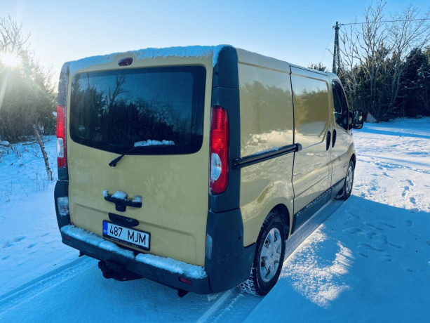 renault-trafic-2014-big-3