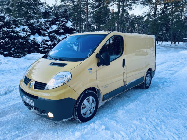 renault-trafic-2014-big-0